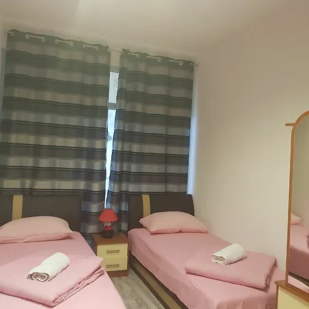 Vendégház Pansion Focin