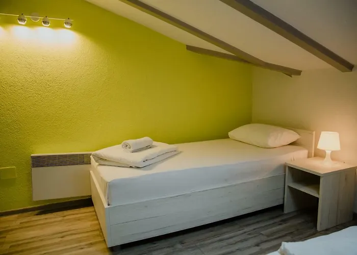 Guest house Pansion Focin